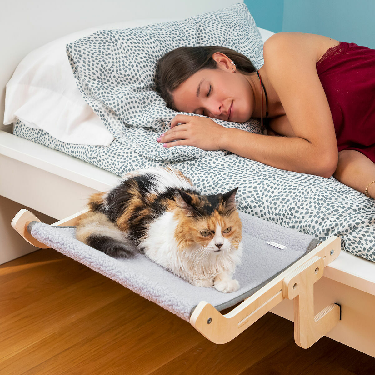 Hamac Suspendu pour Chat – Hamacat | Confort & Design