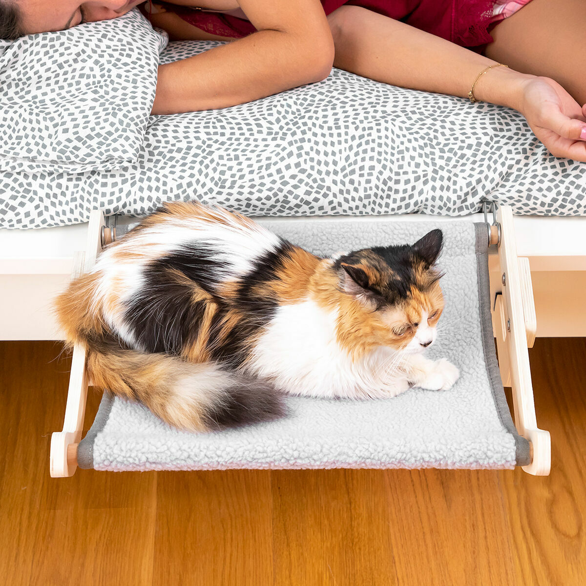 Hamac Suspendu pour Chat – Hamacat | Confort & Design